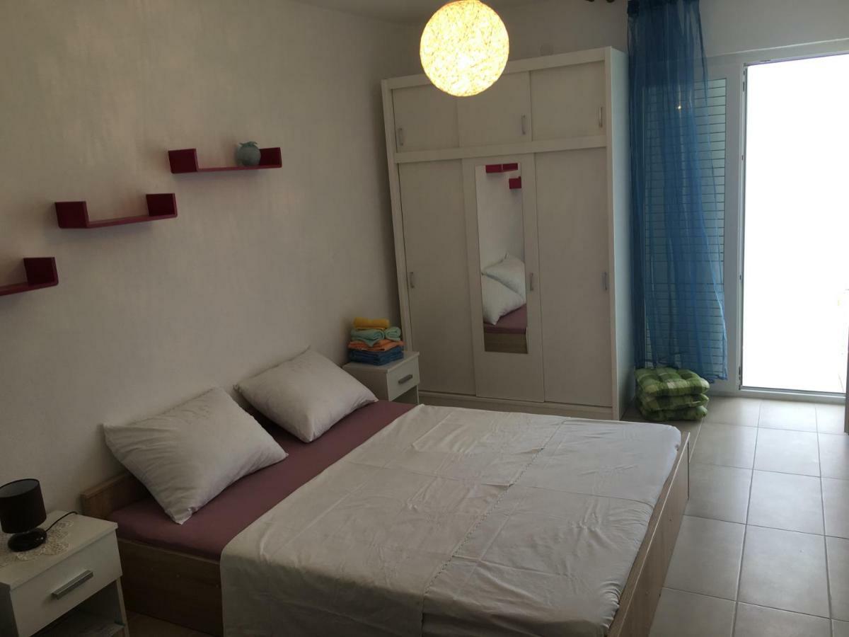 Apartmani Roxy Loviste Luaran gambar